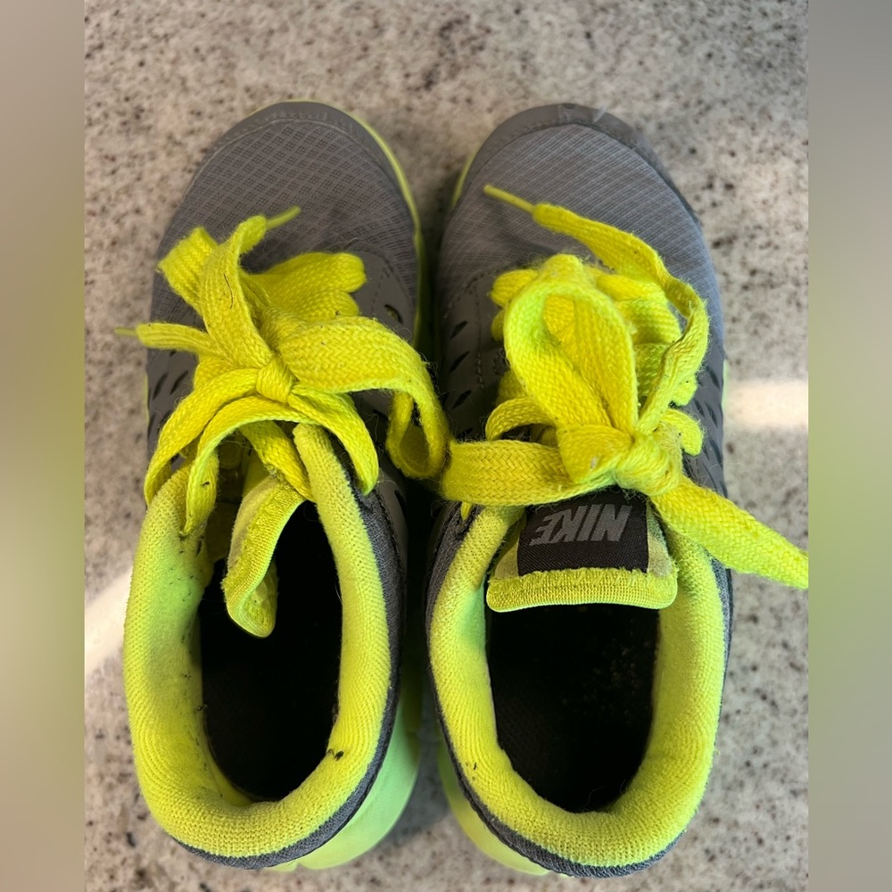 Nike Boys Shoes Size 12.5 - Picture 9 of 9
